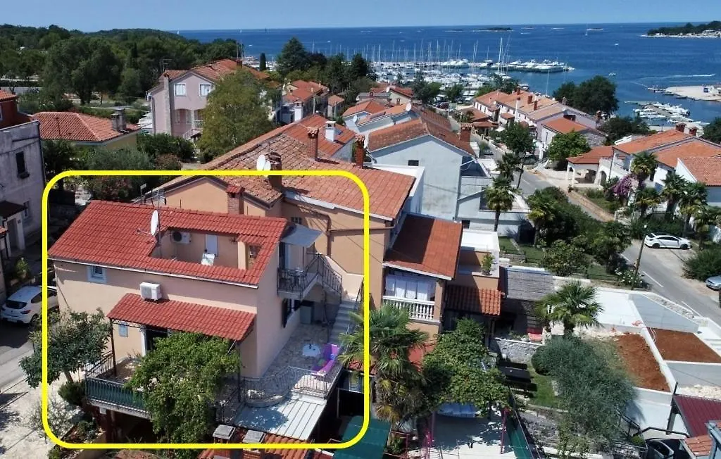 Apartment In Funtana With Sea View, Terrace, Air Conditioning, Wifi